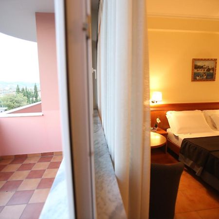 Hotel Continental Vorë Zewnętrze zdjęcie