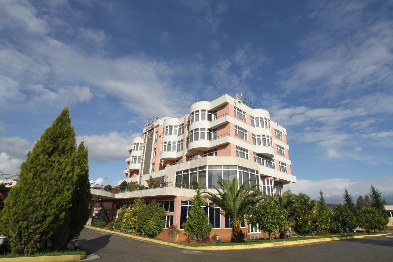 Hotel Continental Vorë Zewnętrze zdjęcie