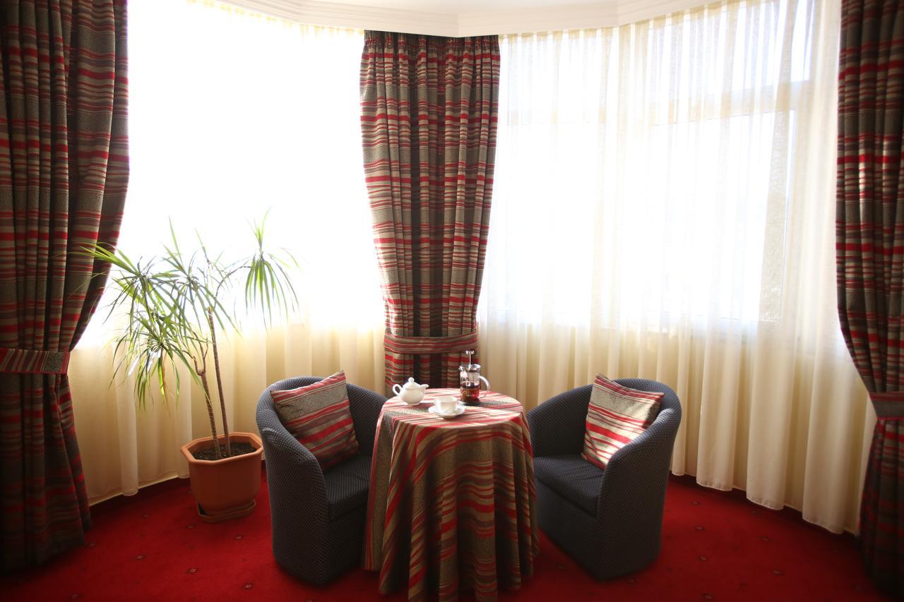 Hotel Continental Vorë Zewnętrze zdjęcie